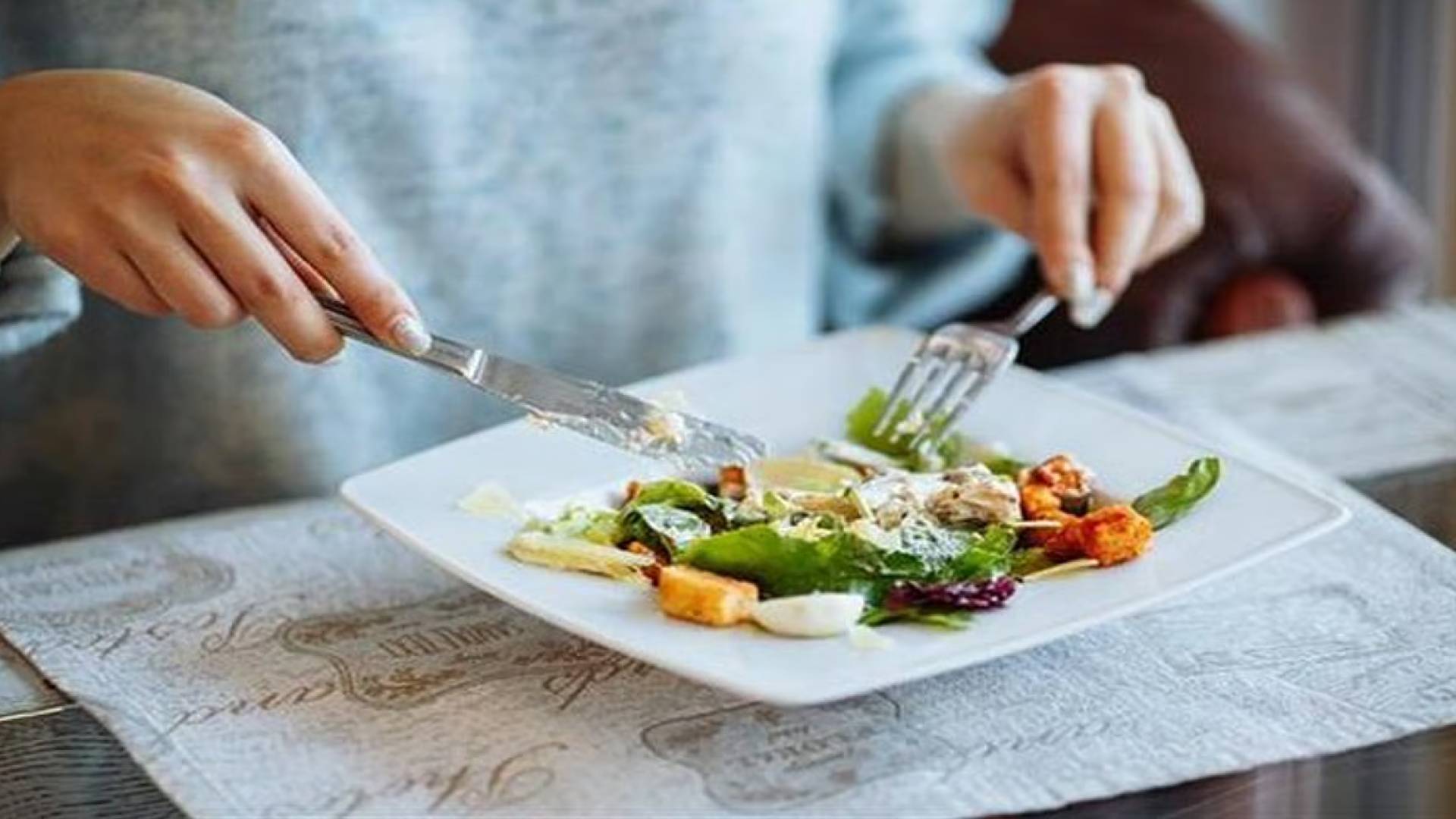 تعرف إلى أفضل توقيت لتناول العشاء خلال فصل الشتاء