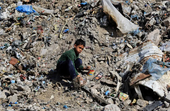 غزة ..  كارثة صحية وذخائر غير منفجرة وشبح الحرب يلُوح مجددا