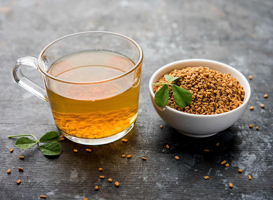 فوائد شرب الحلبة قبل النوم للتخسيس