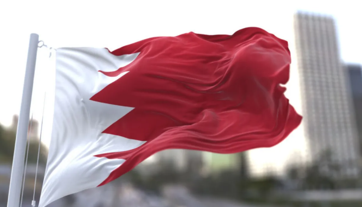 البحرين: اعتراض وتدمير 3 صواريخ ومسيرات إيرانية
