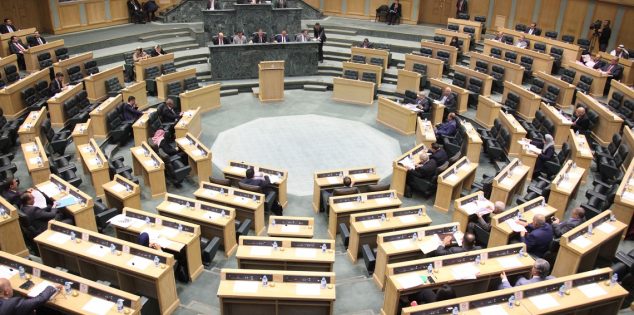 النواب يرفع توصيات جلسة الشباب للحكومة