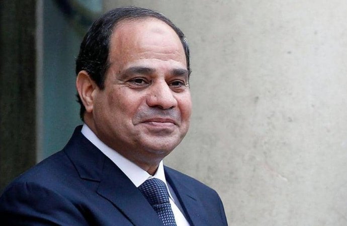 السيسي يكشف عن مخزن بيانات عملاق تحت الأرض