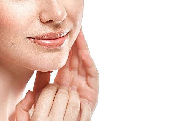لشباب دائم ..  5 عناصر غذائية تعزز إنتاج الكولاجين بالجسم