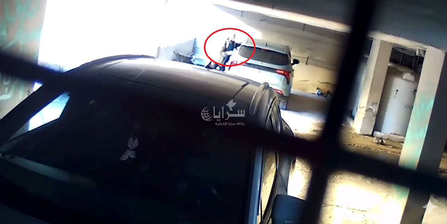 ملثم يسرق محتويات أكثر من 20 مركبة داخل كراجات سكنية في الحي الشرقي في أربد