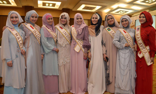 بالصور : "حفظ القرآن" شرط للانضمام لمسابقة ملكة جمال العالم الإسلامي 