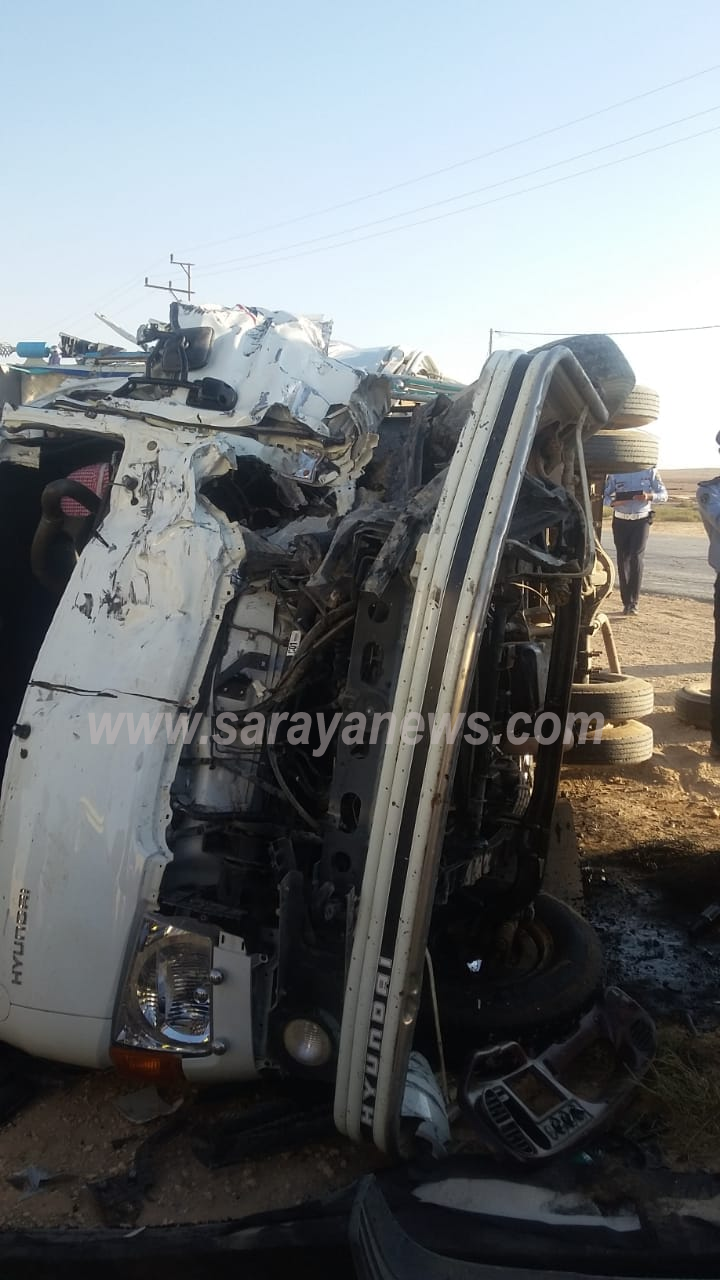 بالصور ..  المفرق: إصابة (5) أشخاص بحادث تصادم على طريق الخالدية