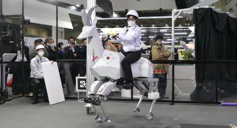 شركة يابانية تكشف عن روبوت ماعز جديد يمكن للبشر ركوبه