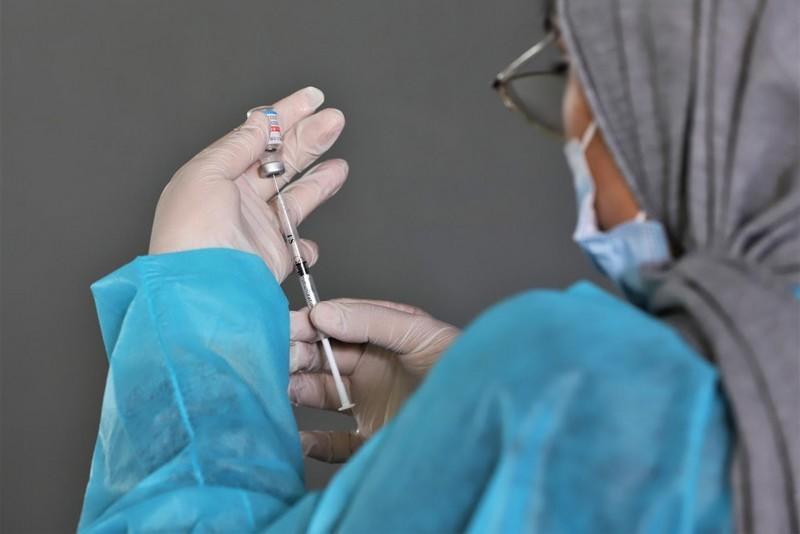 غضب على منصات التواصل في الأردن بعد أن فقدت ممرضة عملها بسبب  "الجلباب"