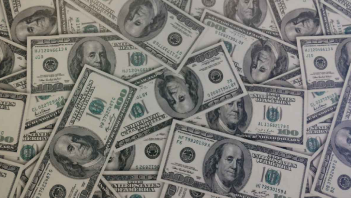 رجل يخسر ثروته السرية بعد 16 عامًا من المعارك القضائية