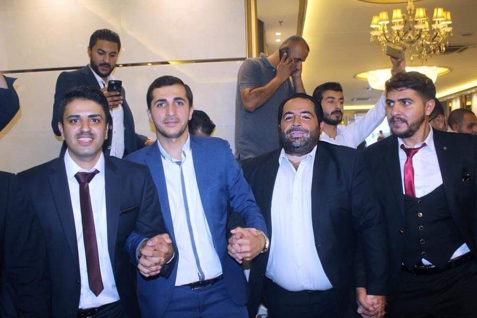 بالصور  ..  الزميل صدام المشاقبة يدخل القفص الذهبي 