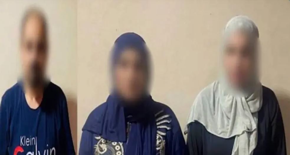 انتحلتا صفة موظفات بالمعاشات ..  مصري يستعين بسيدتين لسرقة منزل جارته