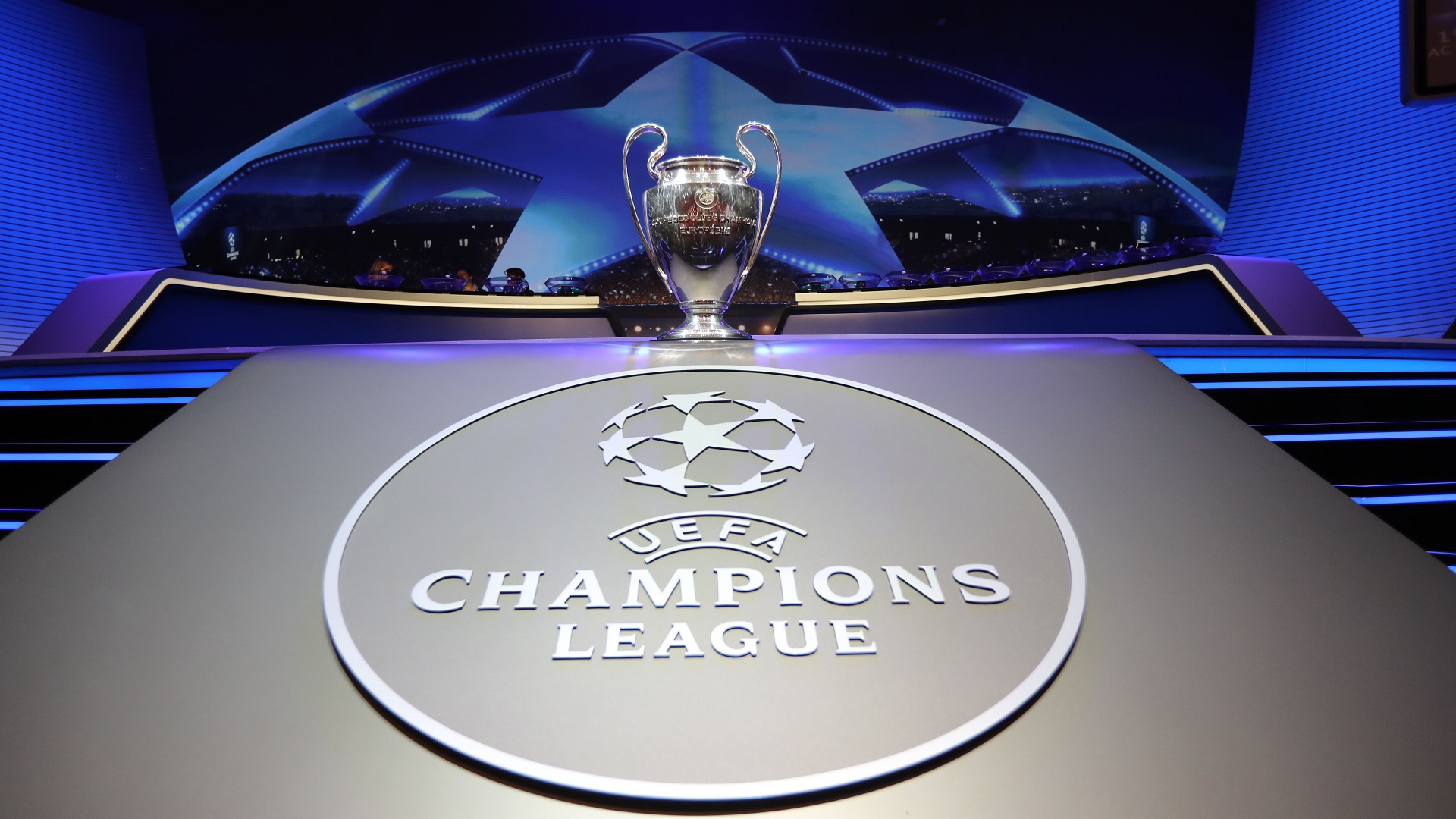 قرعة دوري ابطال أوروبا :‏ريال مدريد سيواجه يوفينتوس وبرشلونة بمواجهة روما  