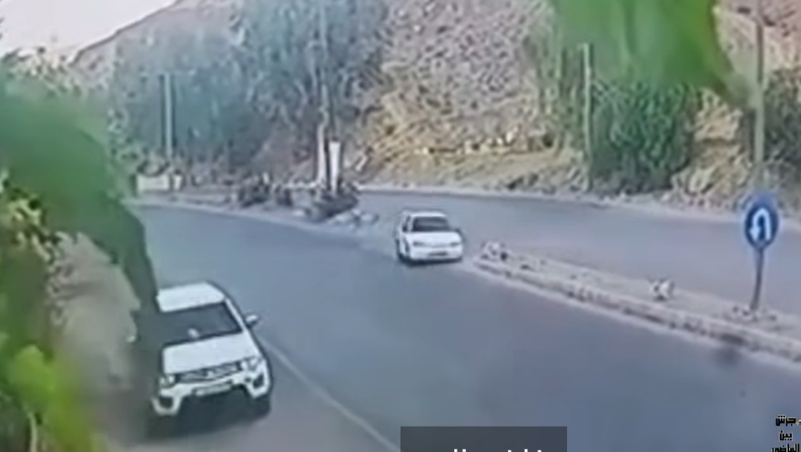 بالفيديو ..  شاهد لحظة وقوع حادث سير في جرش 