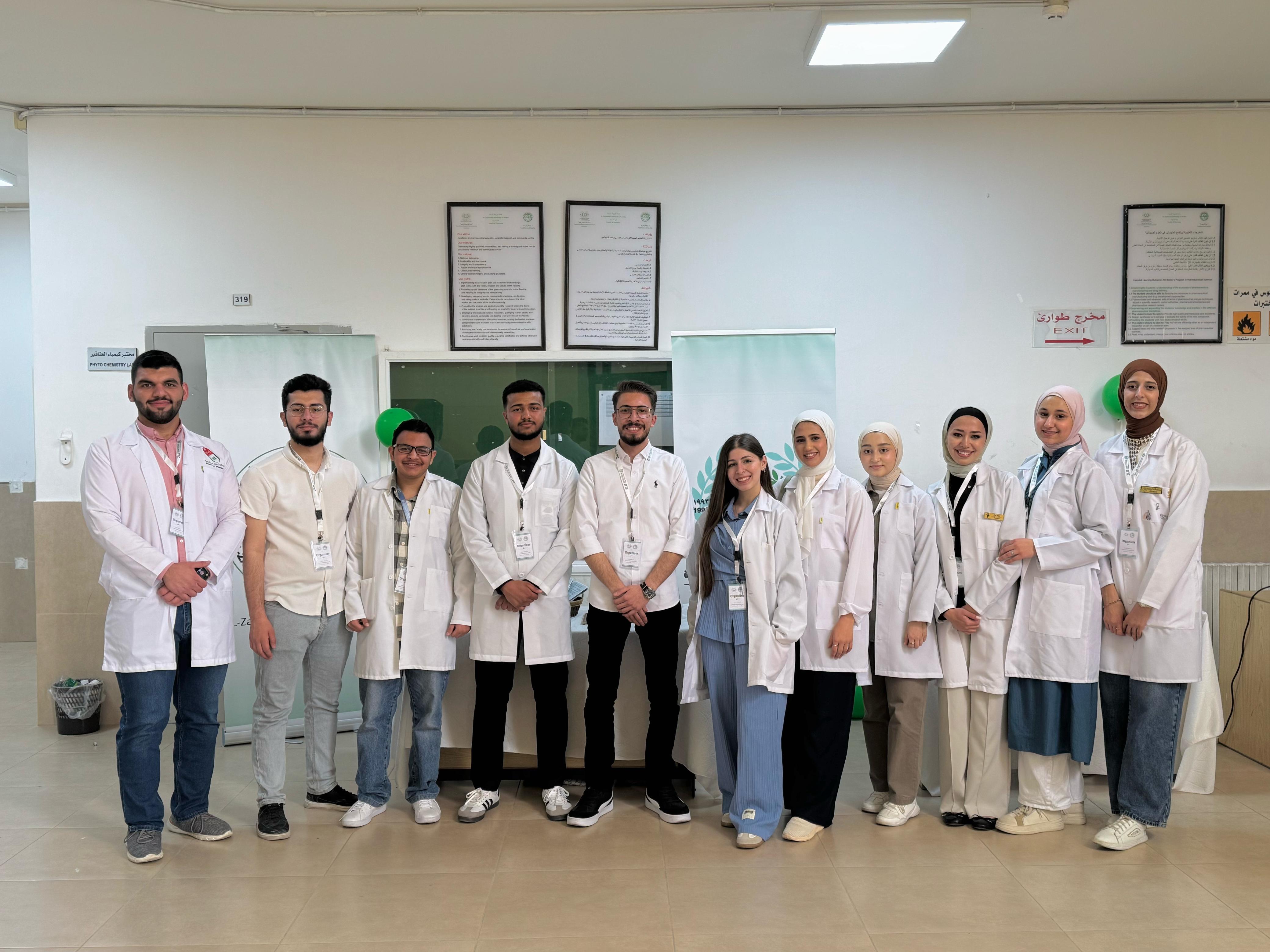 مبادرة توعوية في كلية الصيدلة بجامعة الزيتونة بمناسبة اليوم العالمي للصحة