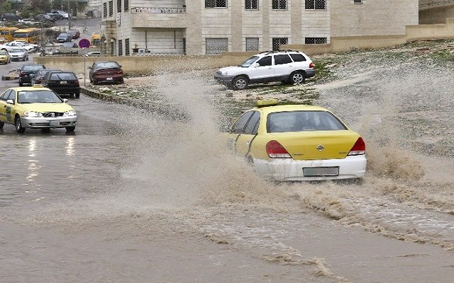 وزارة الشباب تعلن عن فتح بيوت الشباب لاستقبال المواطنين وممن تقطعت بهم السبل او داهمتهم السيول الجارفة