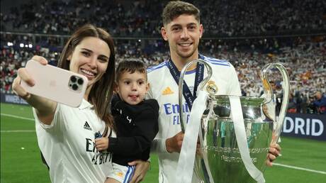 بعد أزمة المشاجرة ..  زوجة فالفيردي ترد على لاعب فياريال