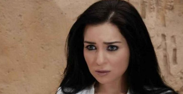 مي عز الدين تكشف: ياسمين عبدالعزيز دعمتني بقوة بعد وفاة أمي