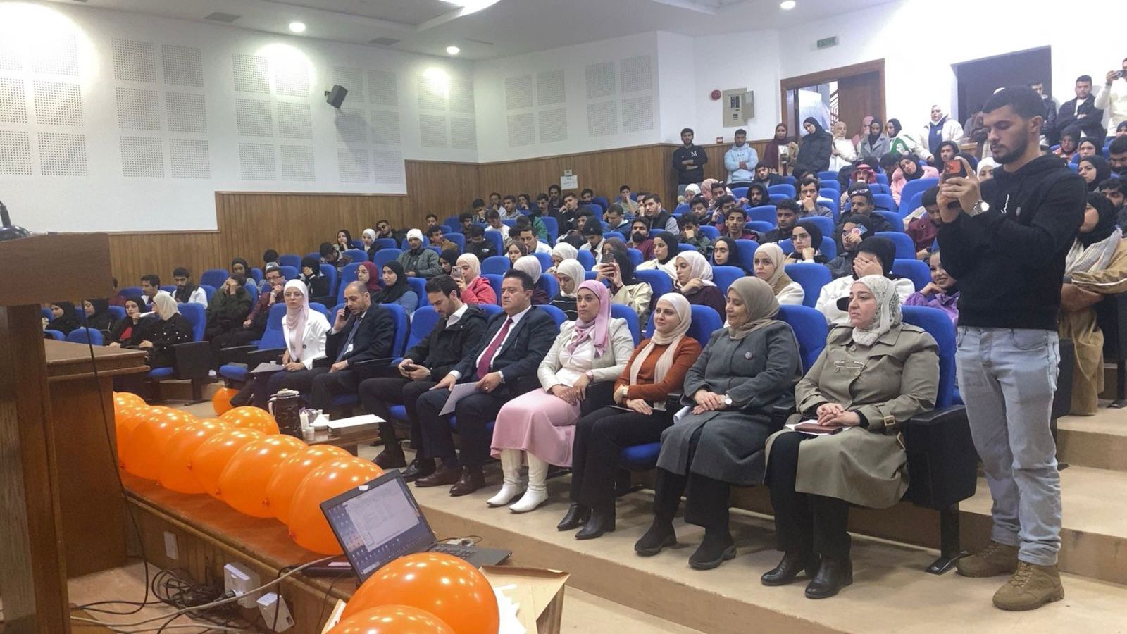 تمريض فيلادلفيا تنظم محاضرة توعوية بمناسبة اليوم العالمي للقضاء على العنف ضد المرأة