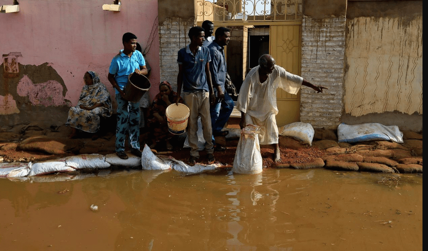 مصرع 500 شخص وتدمير 90 ألف منزل فى نيجيريا بسبب الفيضانات