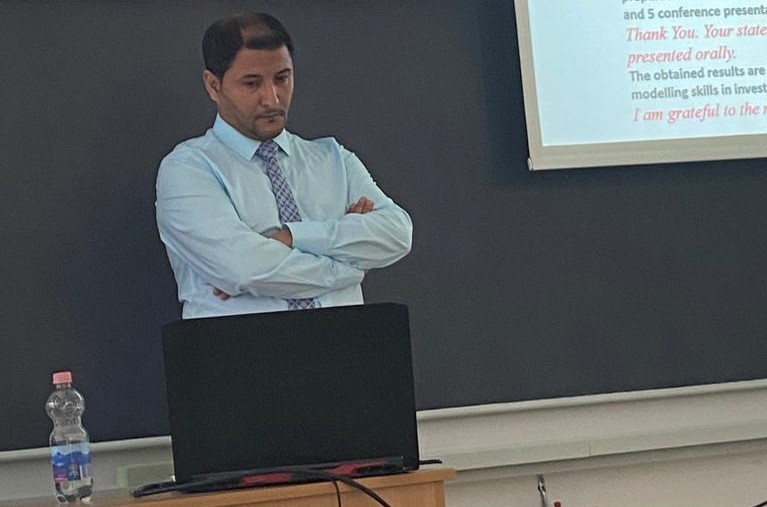  الدكتور المهندس عتبه إبراهيم العوران ..  مبارك التخرج 