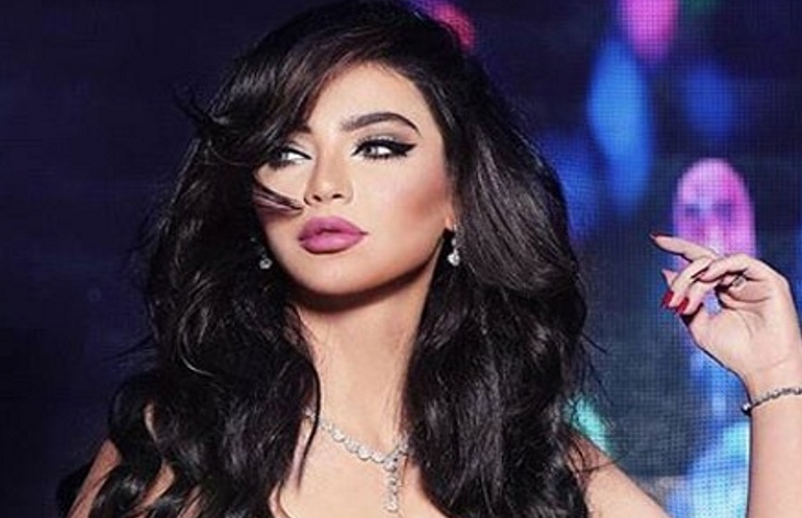 بالصور  ..  الفنانة قمر تتهم طليقها بتسريب صور عارية لها وتكشف معلومة خطيرة عنه