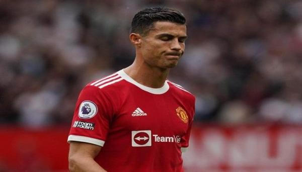 لماذا غاب كريستيانو رونالدو عن تشكيلة مباراة تشيلسي ضد مان يونايتد؟