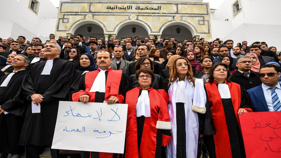 قضاة تونس في إضراب لليوم الثاني ..  الرئيس سعيد مستغرب من قلق السفارات وخطوة مرتقبة بشأن مجلس القضاء