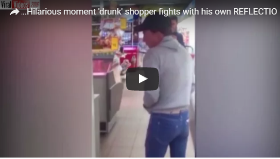 بالفيديو: متسوق مخمور يتشاجر مع انعكاس صورته بالمرآة