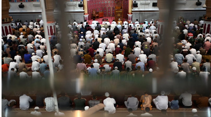 خطبة الجمعة: الاعتداء على مسيحيي الكرك جريمة محرمة شرعاً ..  والأوقاف تحذر من «خوارج العصر»