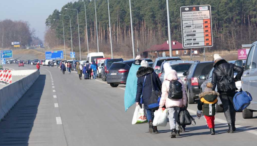 "الأمم المتحدة": عدد اللاجئين من أوكرانيا يلامس 2.5 مليونًا