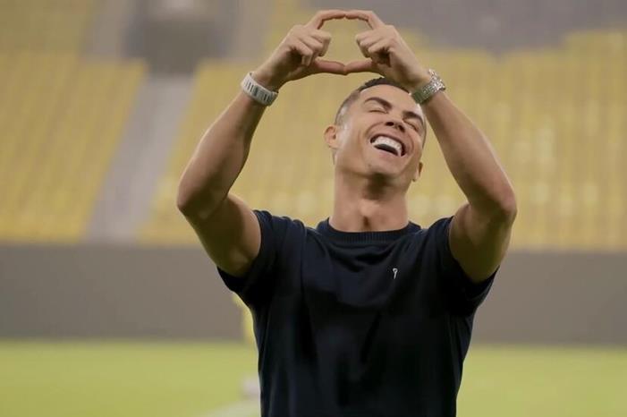 مزايا غير مسبوقة بـ"ملايين اليوروهات" ..  هل أصبح رونالدو شريكا في نادي النصر؟!