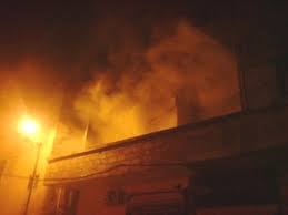 اصابتين اثر حريق منزل في اربد 