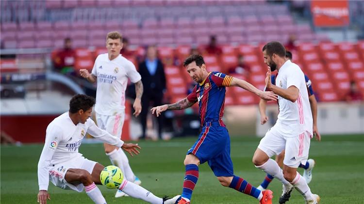 تعرف على التشكيلة المتوقعة لفريقي ريال مدريد وبرشلونة في "الكلاسيكو"