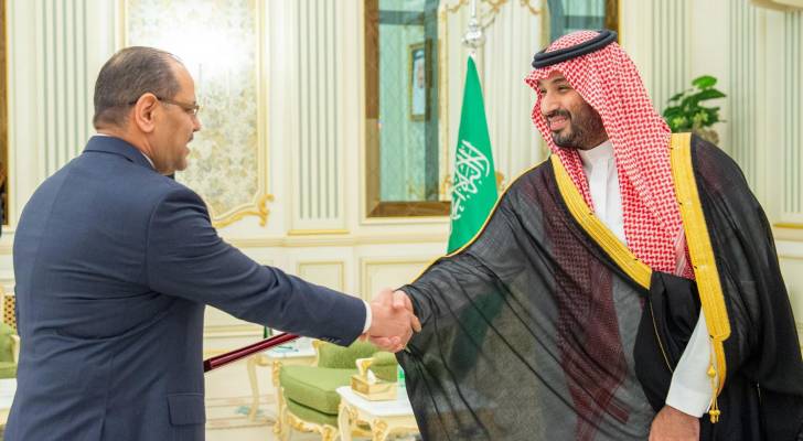 السفير أبو الفول يقدم أوراق اعتماده سفيرا للأردن لدى السعودية