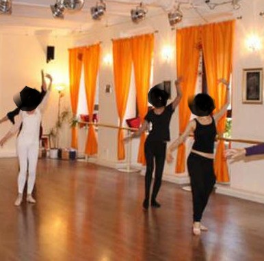 عمان : حصة تعلُم  الرقص الشرقي  بدينارين و اقبال كبير من قبل السيدات 
