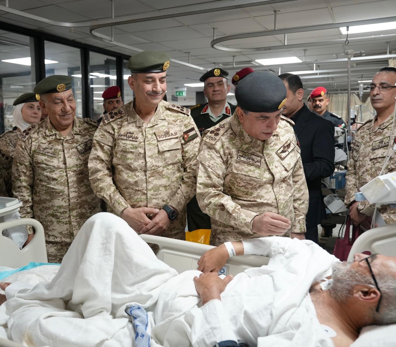 القوات المسلحة تشارك مرتباتها فرحة أول أيام العيد وتعود المرضى