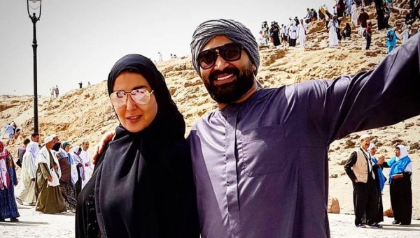 بالصور ..  شاهد سمية الخشاب بالعمرة من دون حجاب .. والجمهور ينتقدها