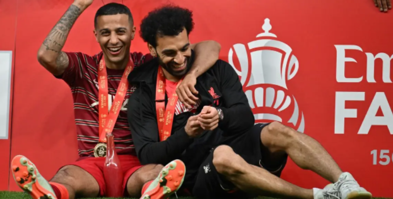 تفاصيل حالة محمد صلاح ..  ولماذا رفض الطبيب طلبه؟