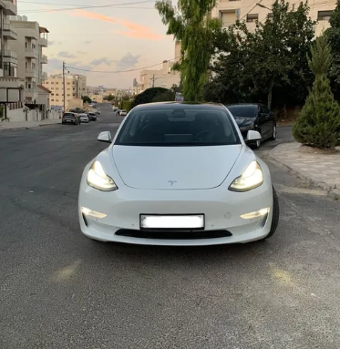 Tesla long range 2022 للبيع