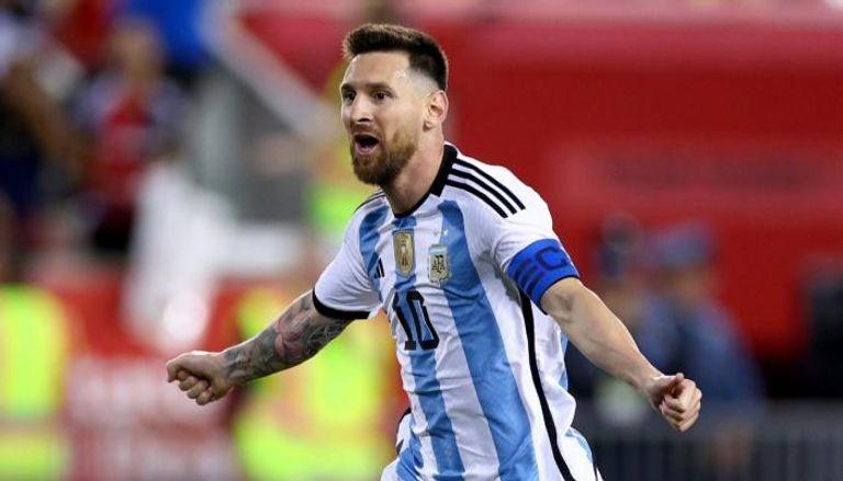 ميسي يصعق محبيه قبل كأس العالم 2022