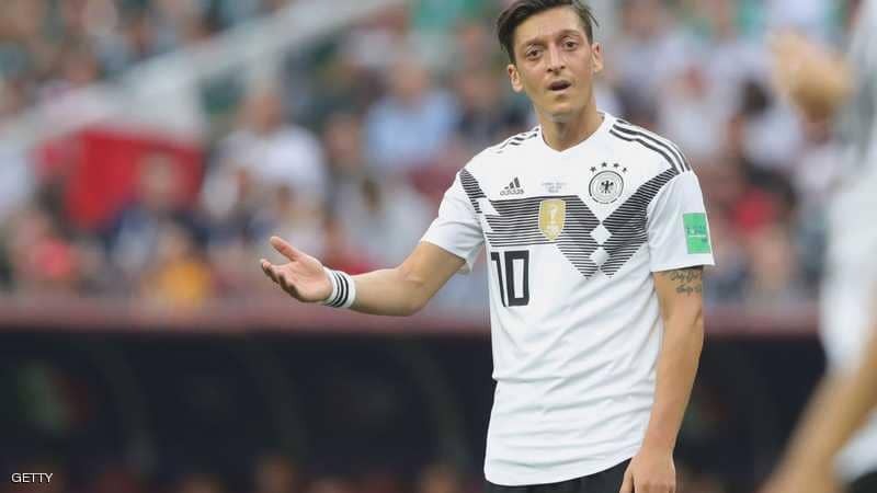 بعد اعتزال أوزيل ..  هذا اللاعب سيحمل رقم 10 مع المانشافت