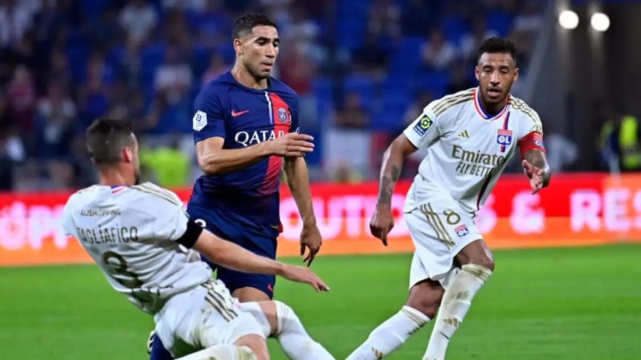 بسبب المظاهرات ..  تأجيل قمة باريس وليون في الدوري الفرنسي