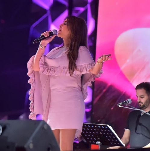 بالفيديو والصور  ..  إليسا ترتدي درعًا واقيًا للرصاص في بغداد