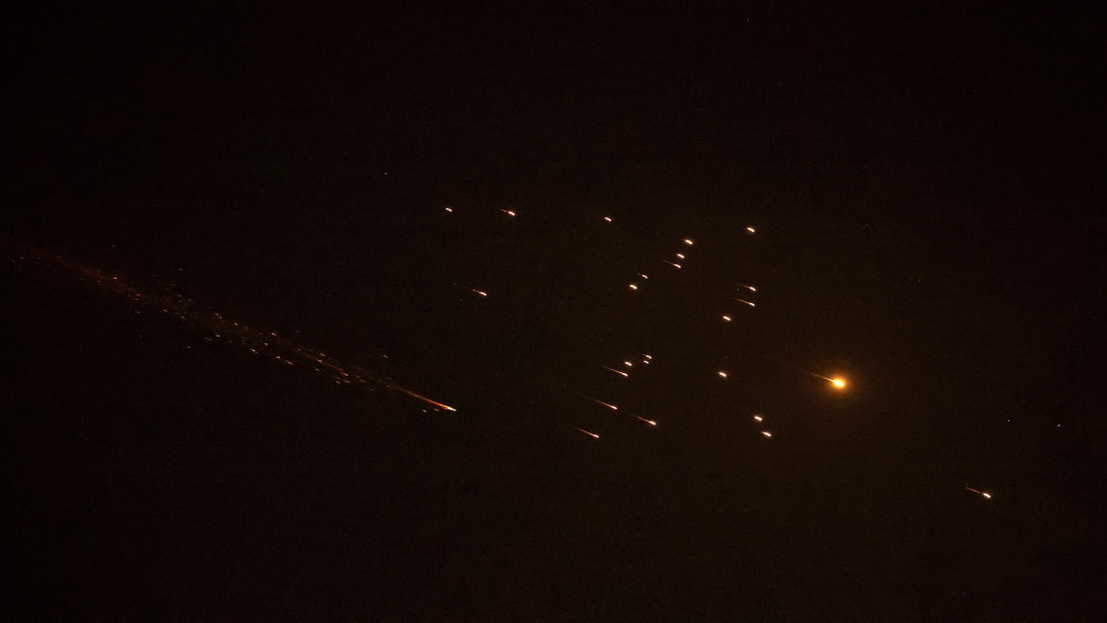 الحوثيون: تنفيذ هجوم بصواريخ باليستية على جنوب "الأراضي الفلسطينية المحتلة" واستهداف مواقع عسكرية