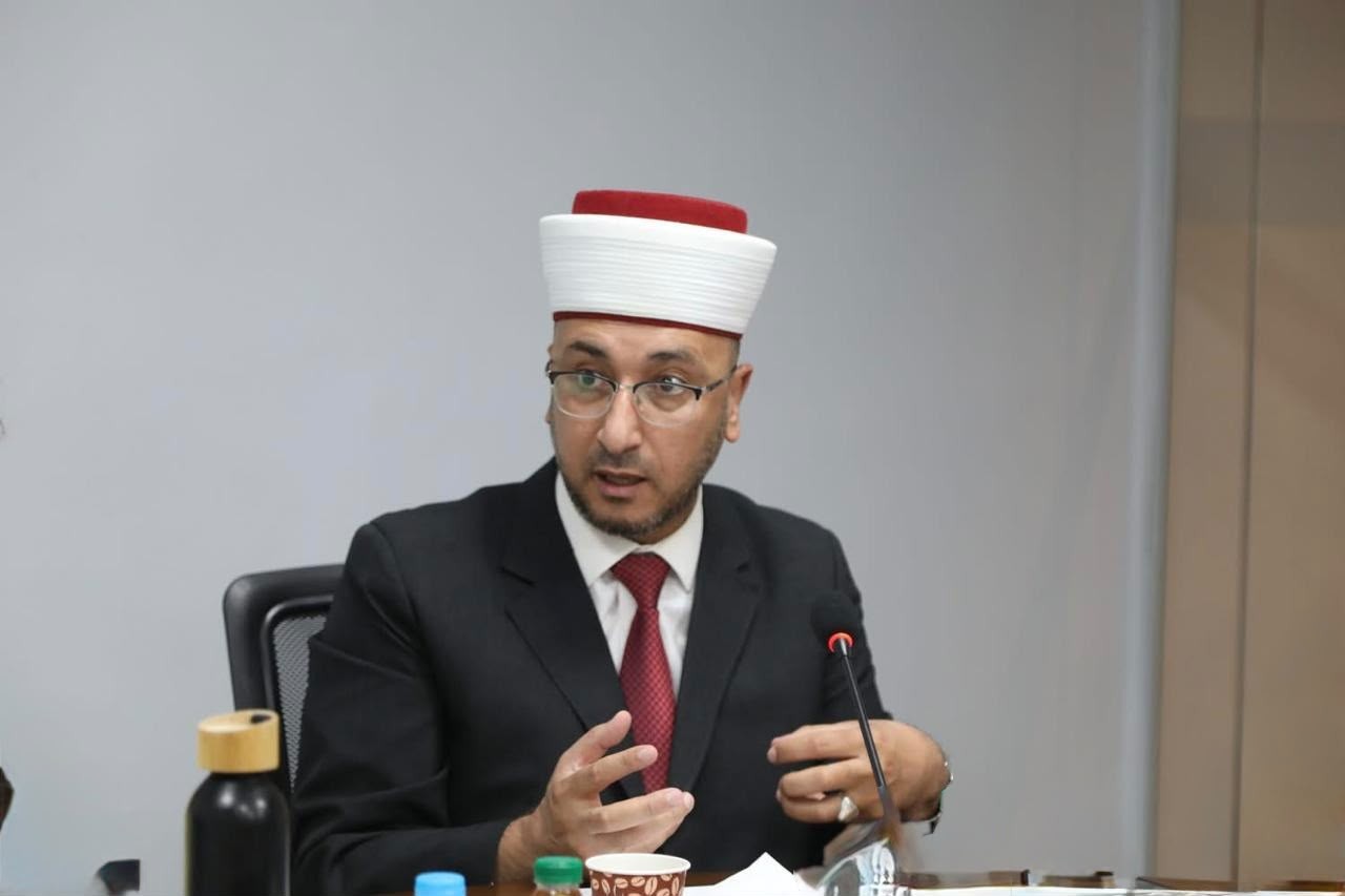 القاضي محمود أبو رمان يحيل نفسه الى التقاعد