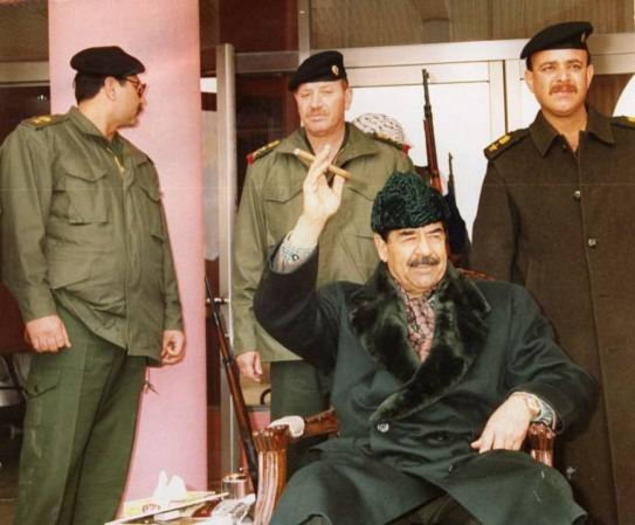 اطلاق سراح 3 من قيادات نظام الرئيس الشهيد الراحل صدام حسين  ..  تعرف عليهم