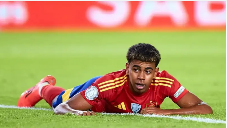 برشلونة يسمح بلعب لامين يامال أمام السعودية ..  بشرط