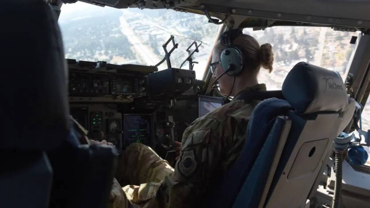 قبل دقائق من الكارثة ..  ماذا يعني إعلان الطائرة رمز الطوارئ 7700؟