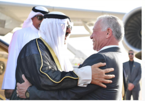 الملك يمنح الشيخ مشعل الصباح أرفع وسام مدني في المملكة الأردنية الهاشمية