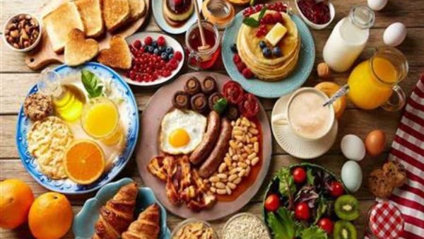 هل تسبب لك وجبة الإفطار الكسل؟ ..  احذر هذه الأطعمة المخفية